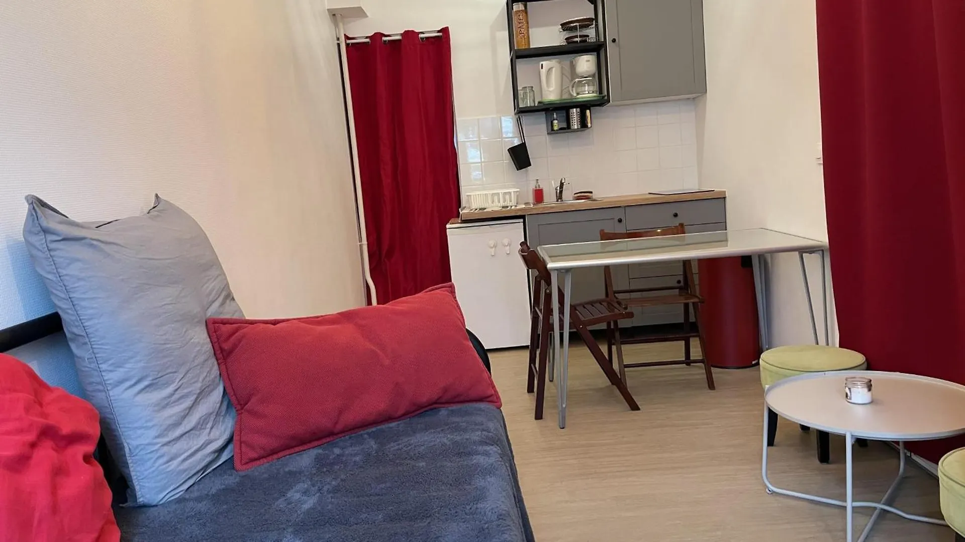 Nice Studio Close To The Park Georges Brassens Paris France